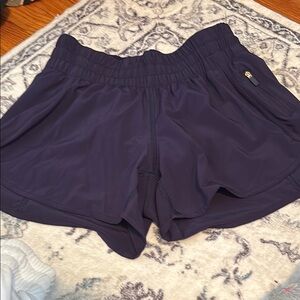 Lululemon Women's purple Shorts